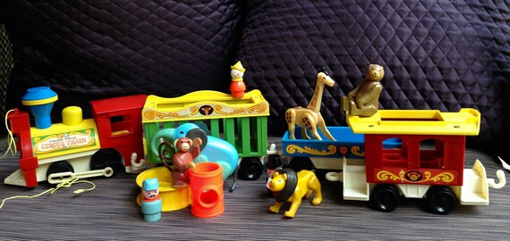 fisher price zoo train giraffe elephant monkey