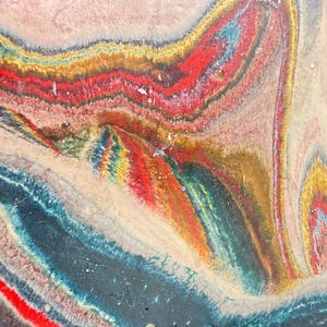 Collezione di vasi Yoshimi: vasi da fiori blu, rossi, marroni e dorati, vassoi regalo, porta gioielli e accessori per la casa e il giardino, realizzati a mano.