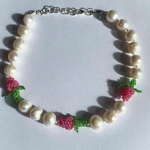 Raspberry and freshwater pearl choker image 2