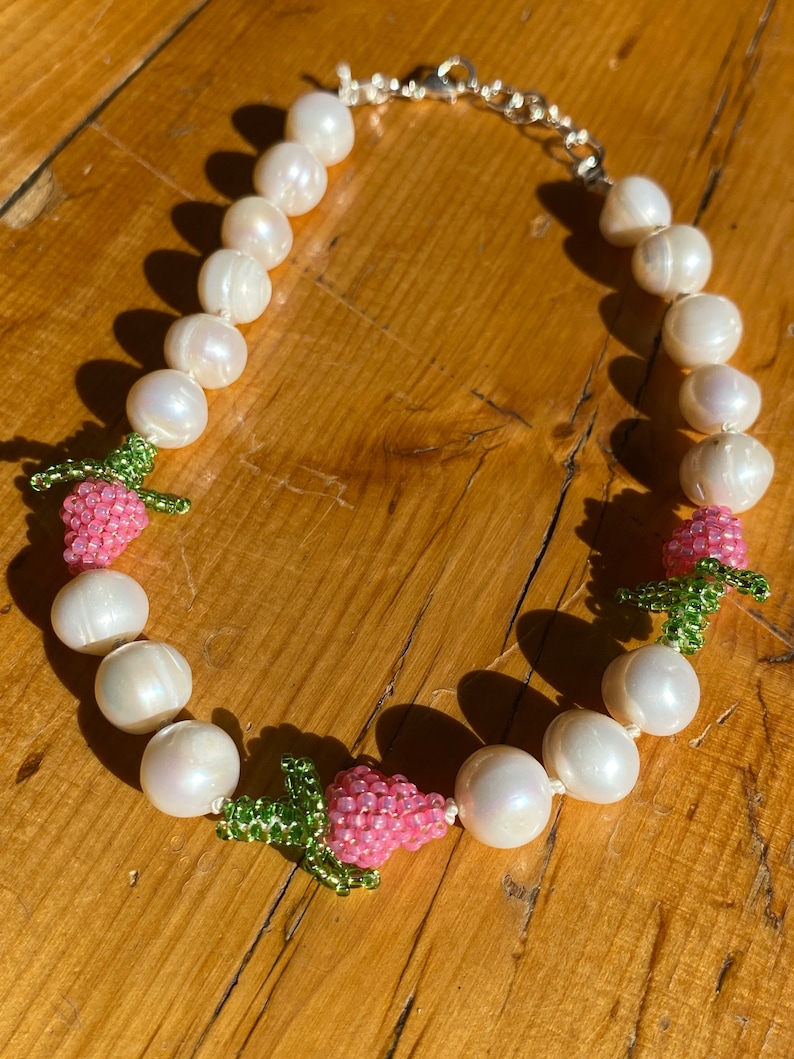 Raspberry and freshwater pearl choker image 1