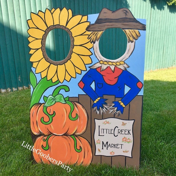 Fall Scarecrow, Sunflower, and pumpkin photo board. Pumpkin patch decor