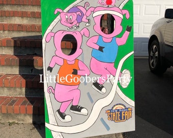 Pig Racing Wooden Photo Op Prop, Large Festival Photo Booth Prop, Carnival Decorations, Animal stand-in, Pig standee, Farmers Market