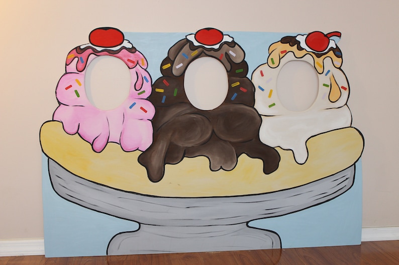 Ice Cream Banana Split Display Board Photo Booth Prop, Face in Hole Photo Op Standin, Personalized Outdoor Decorations, Ice Cream shop image 1