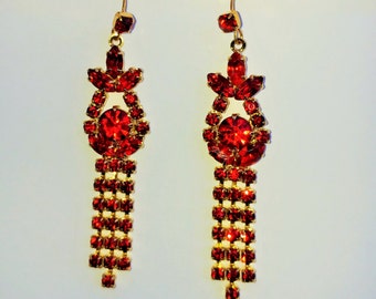 Vintage RUBY & Clear RHINESTONE EARRINGS / Long Red Rhinestone earrings / Gold Plated / Shoulder Duster Earrings / Gift Boxed