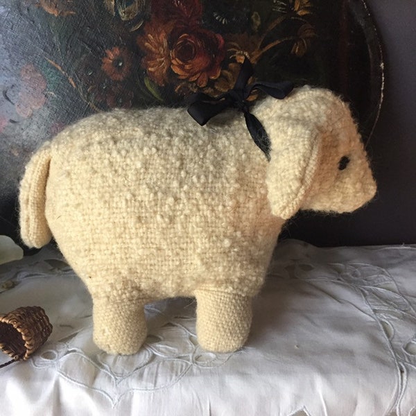 Vintage Toy Lamb, Woolly Sheep with Red Heart, Cream Boucle, Natural Sheep Color, Vintage Nursery Decor, Children Room Shelf Decor