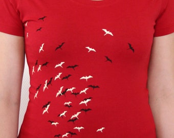 Camisa "Bandada de pájaros", rojo, naturaleza, pájaro, camisa de mujer, camiseta, estampado