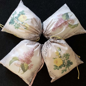 Decorative Storage Bags Vintage Style Flowers  Storage Bag Storage Pouch Travel Laundry Drawstring bag String bag LingerieBag
