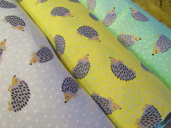 HEDGEHOG ON YELLOW BACKGROUND SINGLE JERSEY COTTON PRINT HALF METER