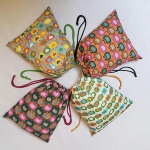 Storage Bag Drawstring Apples Theme Bag Patterned 100% cotton Travel Bag Dancing Gym Shoes Storage Drawstring Bag Storage Pouch