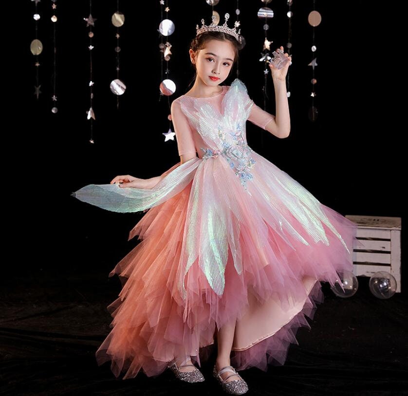Long back clearance gown for kids