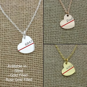 Gioielli con linea rossa sottile, collana personalizzata con linea rossa sottile, collana per moglie pompiere, regali per pompieri, collana con numero distintivo pompiere