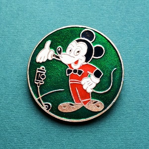 Mickey Mouse-speld. Sovjet-kinderinsignes, vintage verzamelbadge, Sovjet-vintage pin, USSR, jaren 1980.