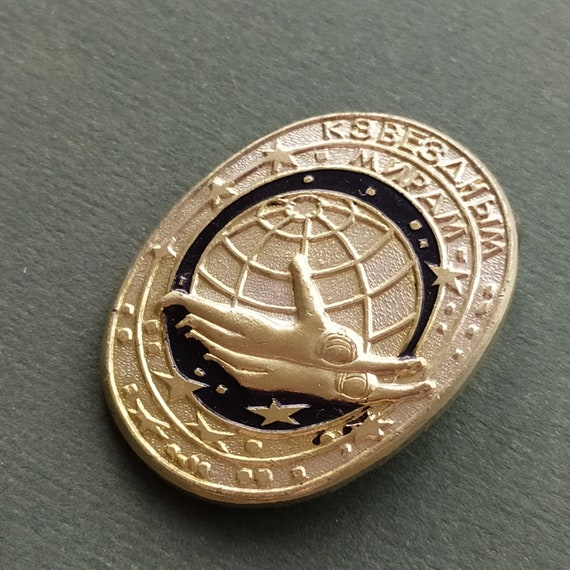 RARE To the Starry Worlds Pin. Space Soviet Pin. … - image 3