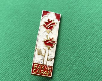 RARE Vintage Roses Flower Pin. Soviet Badge A13