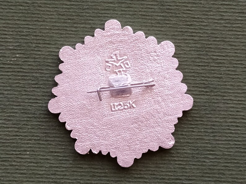 Vologda Lace Pin RARE Vintage collectible badge Russia Traditional Craft