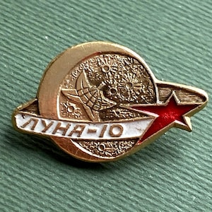 Vintage Soviet Luna-10 Moon Satellite Badge, USSR Space Exploration Pin, Retro Collectible, A4