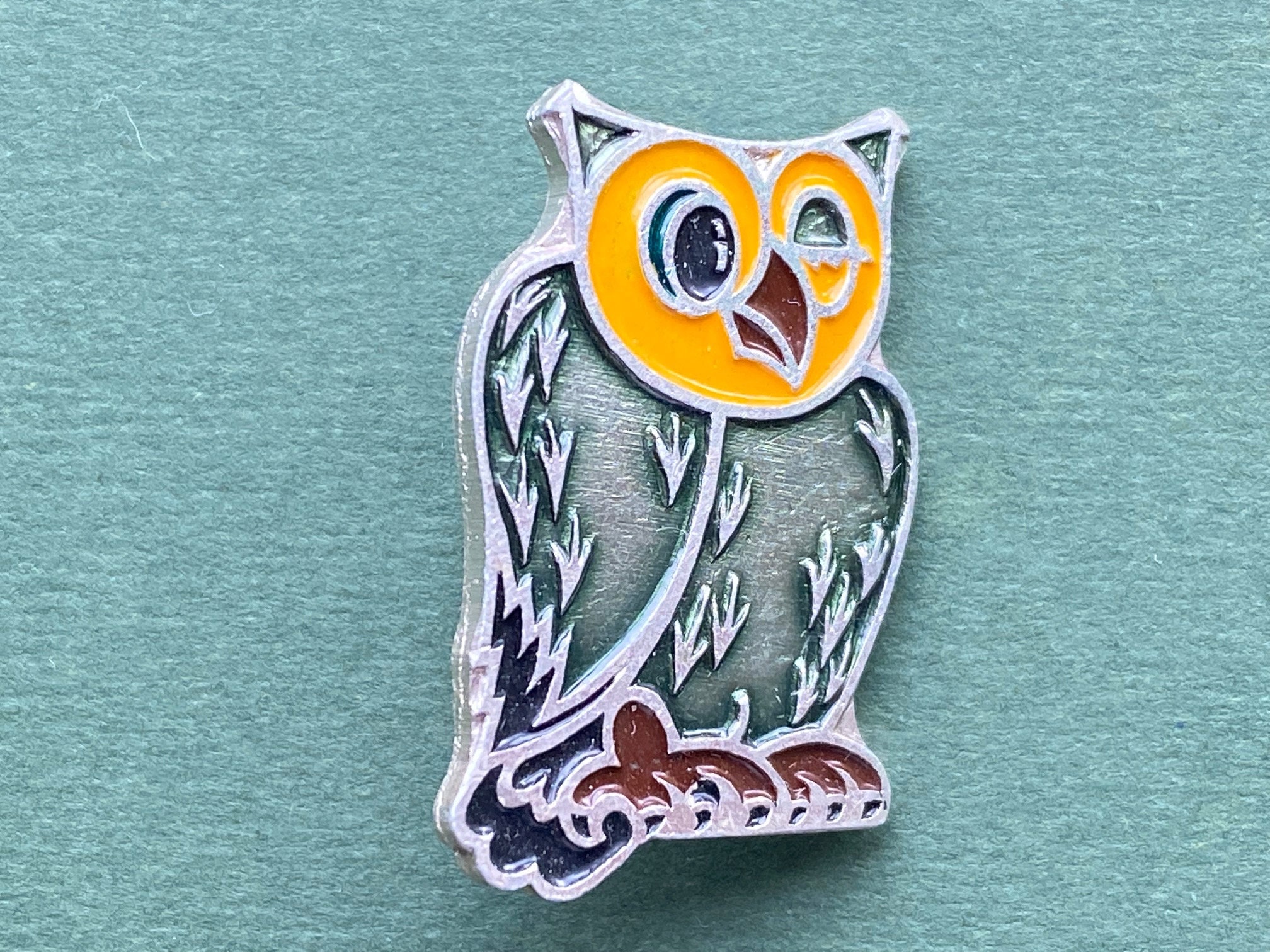 OWL pin. Vintage collectible childrens soviet pin badge. Fairy tale characters / Made in USSR, 1980s