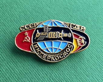 RARE Space Badge Interkosmos USSR-East Germany GDR Soyuz-31 Jähn 1978 Pin, А10