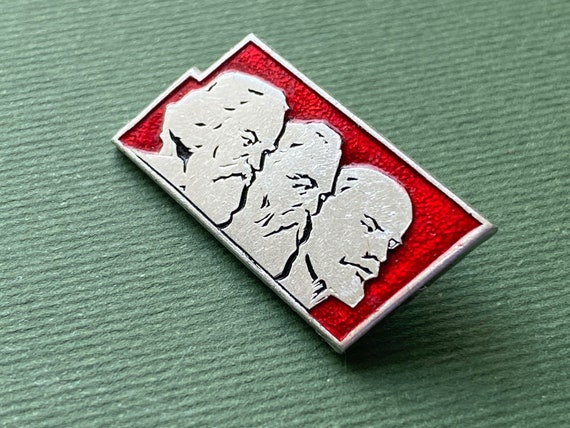 Lenin, Marx, Engels. Vintage collectible badge, P… - image 3