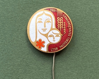 Vintage Mother and Child Brooch. International Women's Day Gift