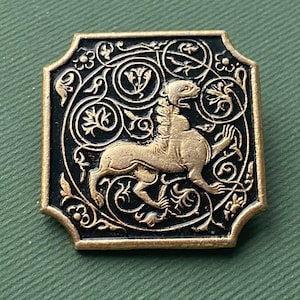 Sprookjesleeuw - Vintage Sovjet-pinbadge / Gemaakt in de USSR, jaren 1970. A8