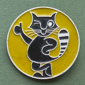 Pin z kotem. Vintage radziecka szpilka kot, Vintage radziecka metalowa szpilka, Wyprodukowano w ZSRR, lata 80. A4