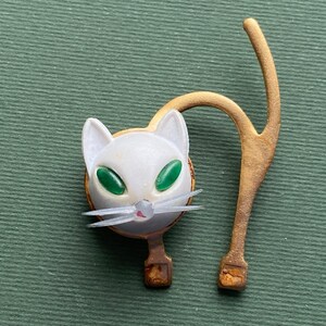 RARE Cat Brooch. Vintage soviet pin cat, Vintage soviet metal pin, Made in USSR, 80s A5