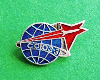 Soyuz-3 Space Pin. Vintage collectible badge, Soviet Vintage Pin, Soviet Union, USSR, 1970s