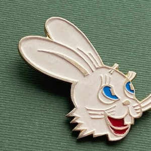 ZELDZAME Nu pogodi, witte haas. Stripfiguren, vintage Russische Sovjet-pin, badge A4
