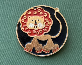 シジュウカラの小さなピンバッジ。ヴィンテージのコレクターズバッジ