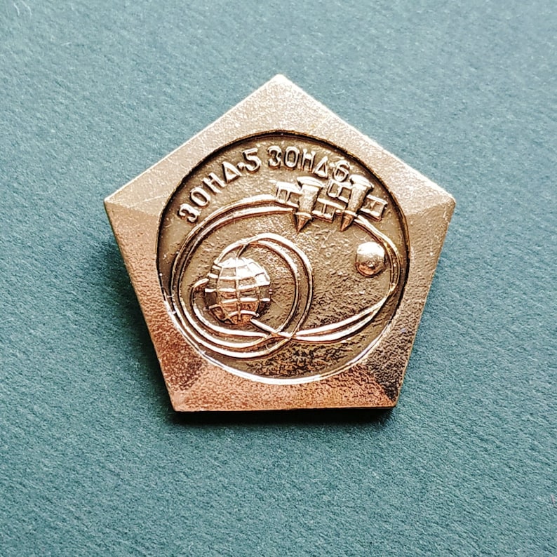 1970s Zond-5 USSR Badge Zond-6 Space pin 1968 Collectible Badge Soviet Pin