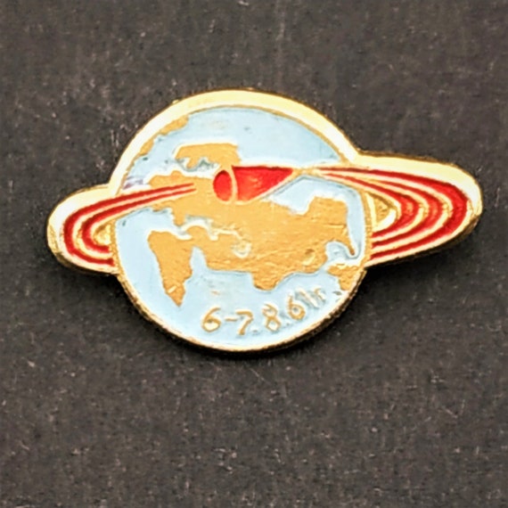 Soviet Union Duck Pin Pin RARE Vintage collectible animal badge Russia