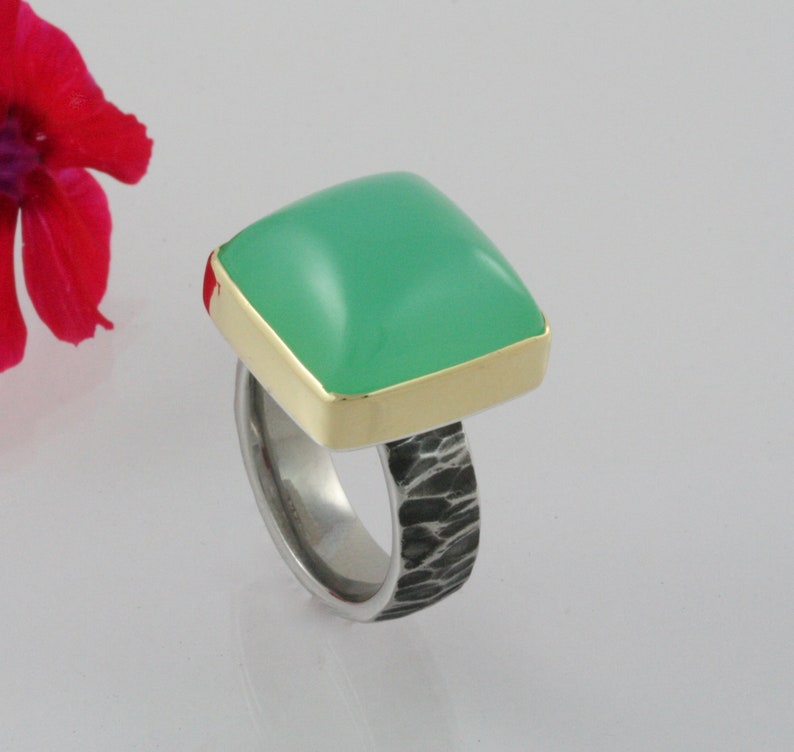 18K Gold and Stainless Steel Chrysoprase Ring image 1