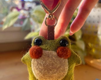 Twig the Pocket Frog Weighted Plush Keychain