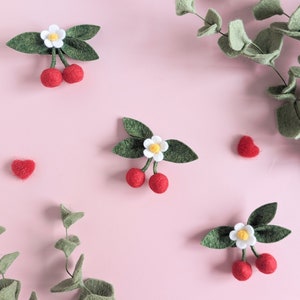 Cherries Hair Clip, Felt cherry Headband, Fruit Hair Accessory, Summer Hair Clip, Toddler Hair Clip, Toddler Bow