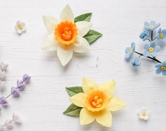 Daffodil Hair Clip, Daffodil Hair Tie, Floral Hair Clips, felt flower hair clips, toddler hair clips, daffodil Hair pins, Spring Hair Clips