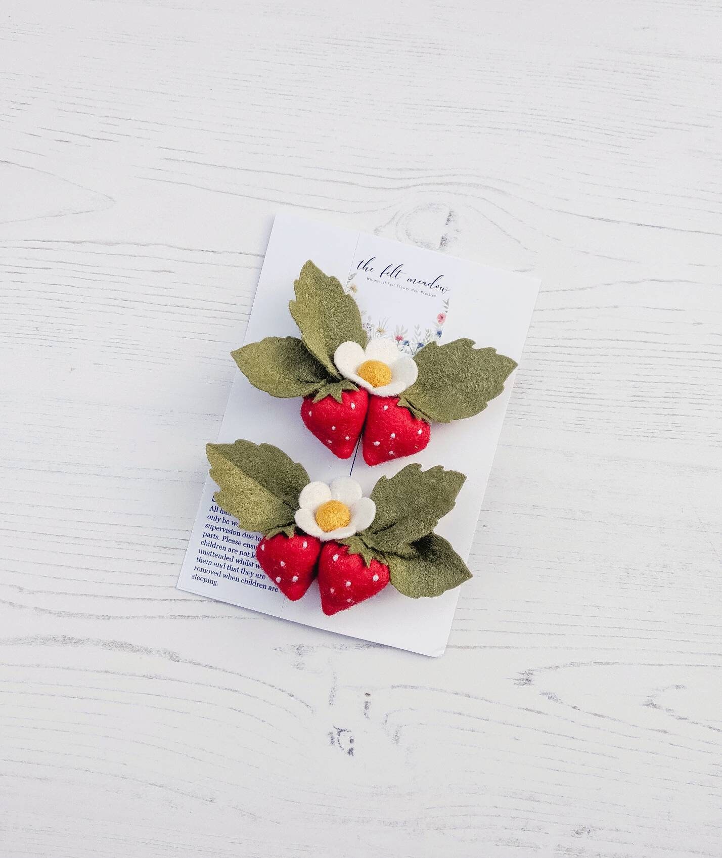 Strawberry Hair Bow Clip Pin Girls Fruit Hair Barrettes Strawberry Ribbon  Bow BBG24 (Ponytail Holder Bows)