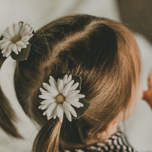 Daisy Hair Clip Set, Daisies Hair Clips, Floral Hair Clips, Pigtail hair clips, toddler hair clips, Piggy Hair Clips, Felt Flower Hair Clips