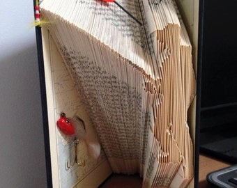 Book folding pattern for a "Fisherman" +Free tutorial