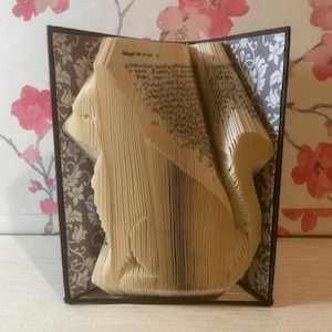 Book folding pattern for Little Jenni the cat 15cm book +free tutorial