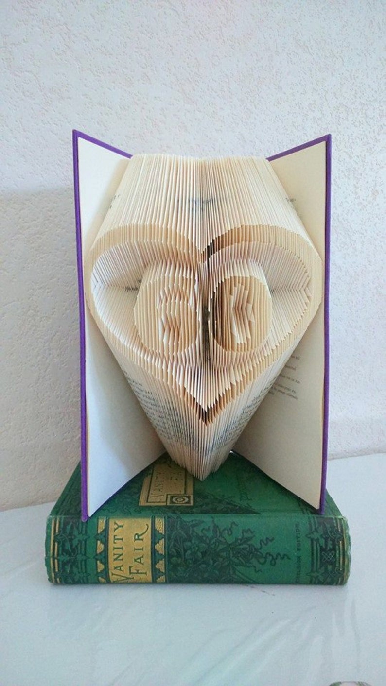 Book folding pattern for 60 in a heart outline Etsy Book folding pattern for 60 in a heart outline Etsy
