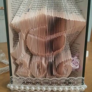 Book folding pattern for Graduation ~ Grad cap 2016 +Free tutorial