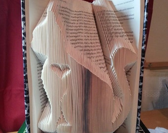 Book folding pattern for a Cat with inverted heart +FREE TUTORIAL