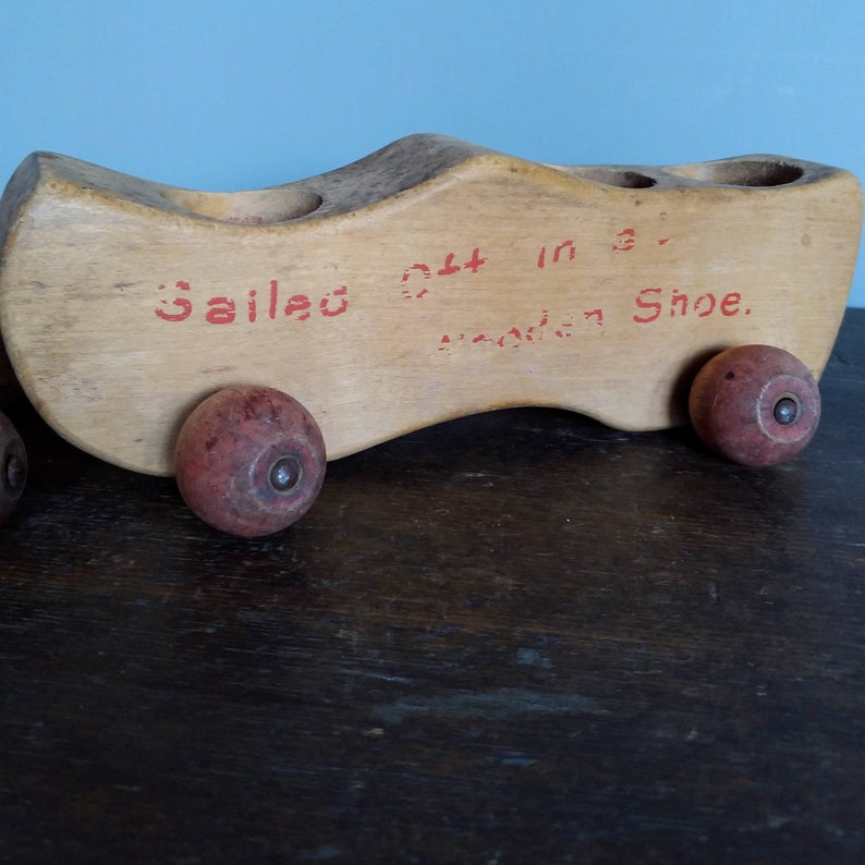 Plakie Wooden Pull Toys Dutch Shoe 3 Peg Platform Plakie Toys Youngstown Ohio Wynken Blynken N Nod One Night
