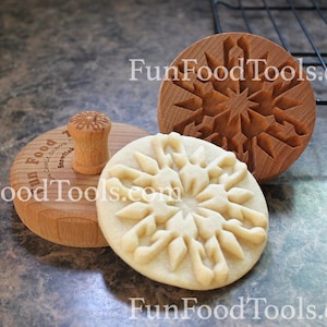 Snowflake 3 inch Large Wood Cookie Stamp CS8-025