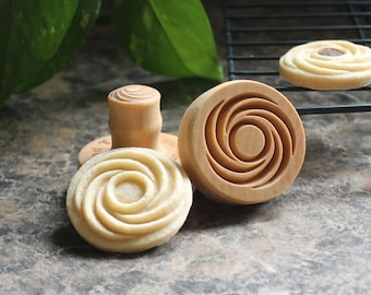 Spiral Wreath 1.6 inch Mini Wood Cookie Stamp Mold CSm-015