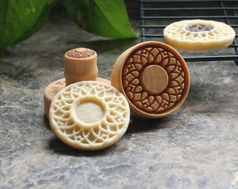 Jelly Rose Window 1.6 inch Mini Wood Cookie Stamp Mold CSm-002