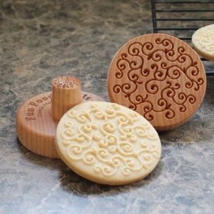 D Vine 2.5 inch Wood Cookie Stamp Mold CS-038