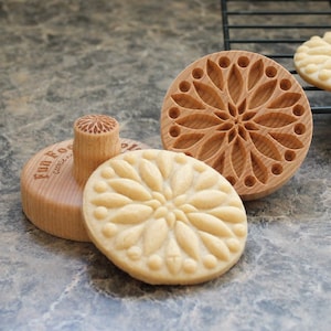 Holiday Flower 2.5 inch Wood Cookie Stamp Mold CS-029