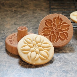 Lotus Buds 2.5 inch Wood Cookie Stamp Mold CS-039